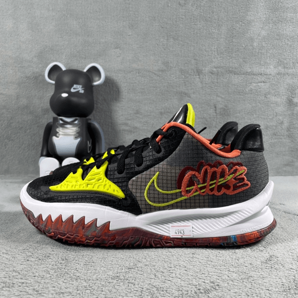 二手40码 Nike Kyrie Low 4 篮球鞋 绿黑 鞋头剐蹭 无盒公价1299