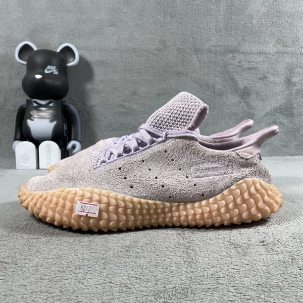 二手39码 adidas Kamanda 休闲鞋 浅紫 面污渍 无盒 公价959
