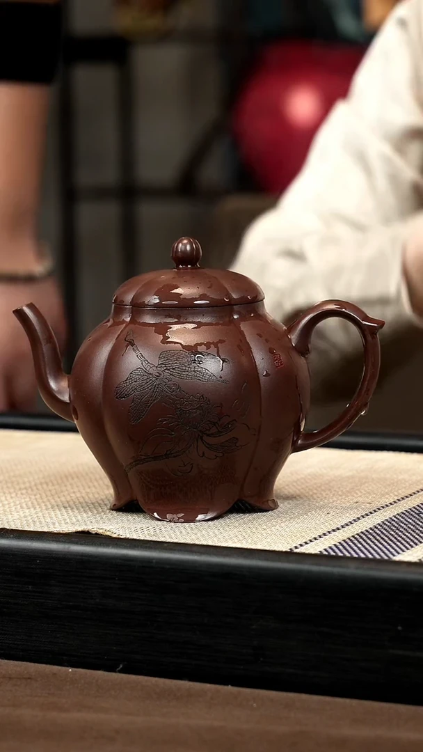 【闪购商品】紫砂茶壶【P042】夏日清趣 300cc