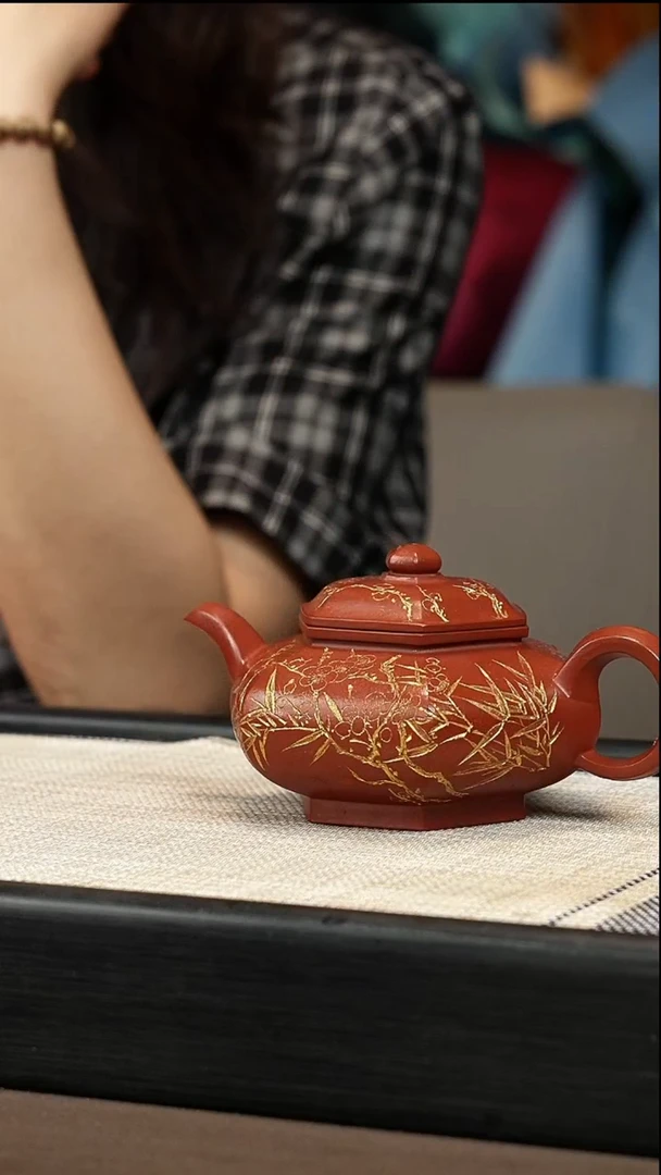 【闪购商品】紫砂茶壶【P072】藏六方  251c