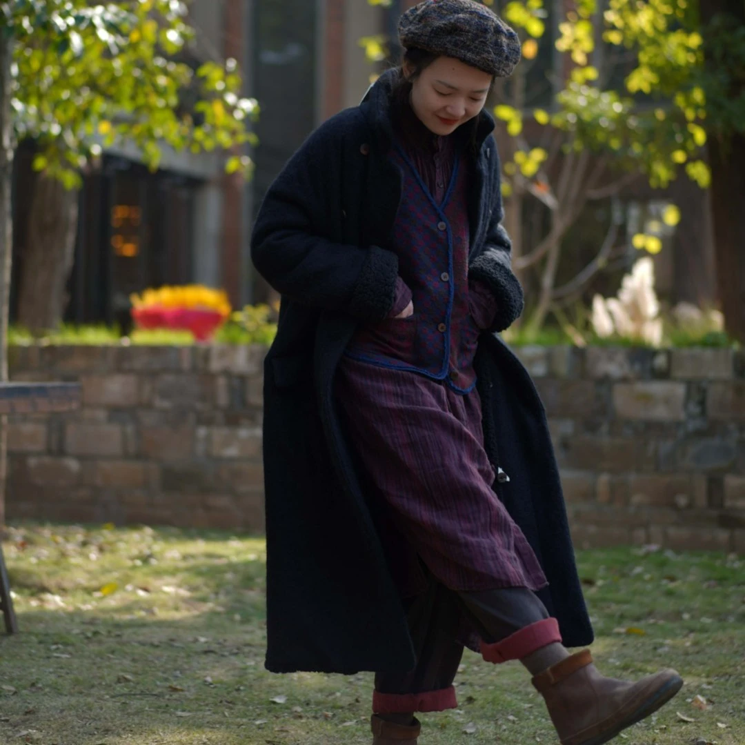 【7折款】56416 左岸迷香 小翻领双排扣内里毛毛做旧复古长外套