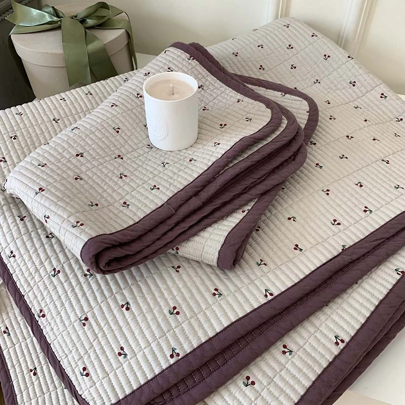 韩国碎花全棉床盖三件套ins风四季款夹棉榻榻米双面纯棉绗缝床单