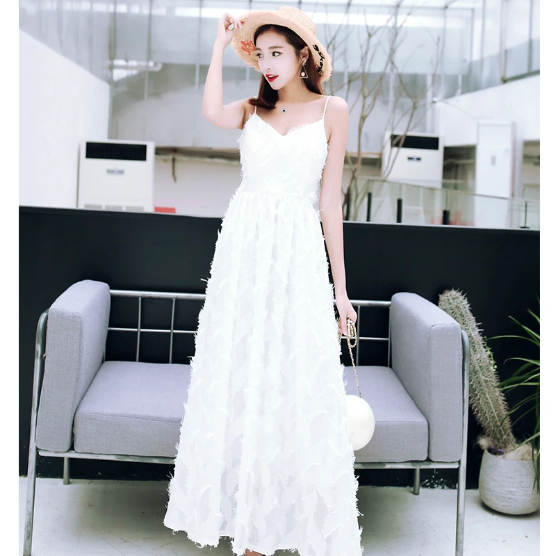 法式优雅气质超仙白色V领吊带裙羽毛流苏感收腰长款连衣裙女聚会