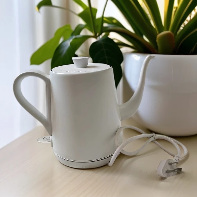 精美0.8L白色烧水壶