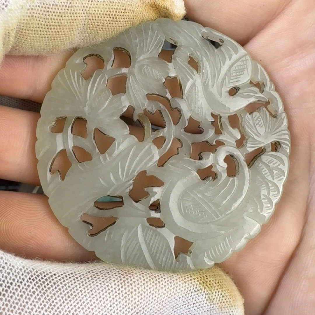 和田玉挂件未镶嵌风*松