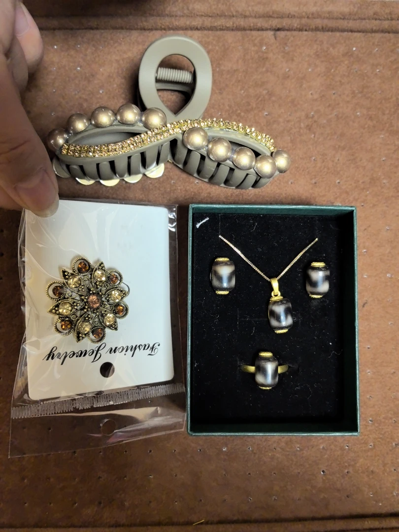 珍珠抓夹花纹爆款三件套