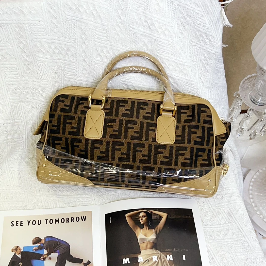 95新 FENDI/芬迪 老花手提包
