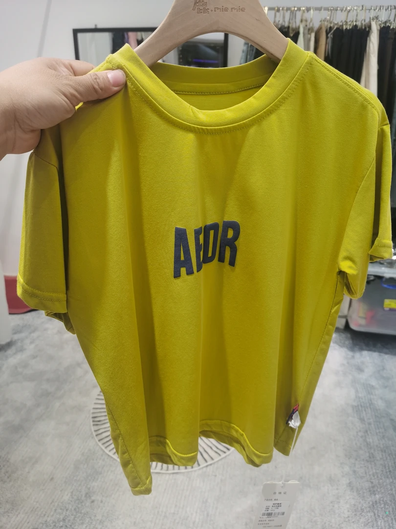 韩版潮童中性风格棉T