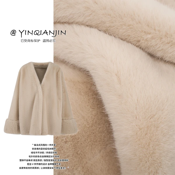 *尹千金*【雪国暖冬】自觉矜贵 手感软糯温暖舒适环保草外套A111510