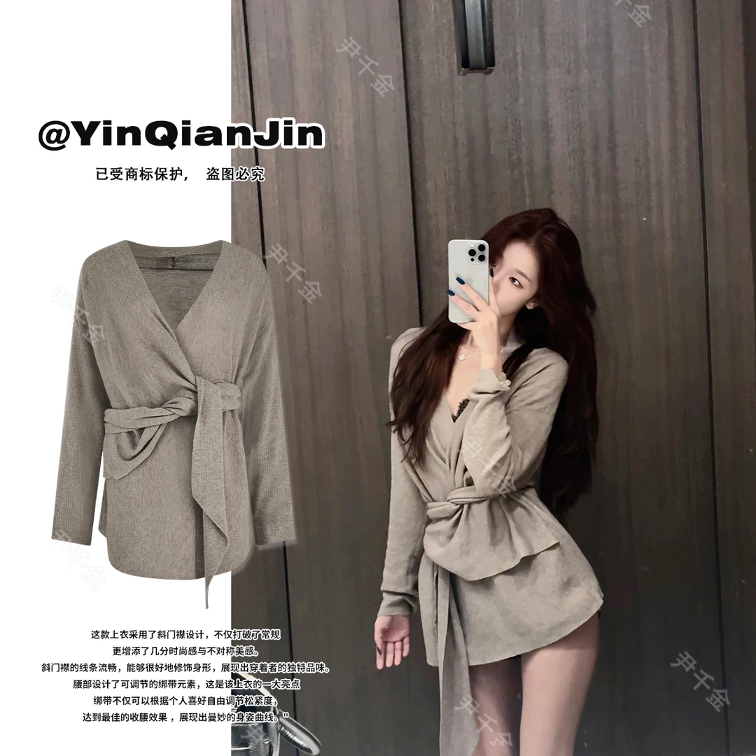 *尹千金*【乌木沉香】“木质东方调”斜门襟绑带收腰针织毛衣A101203