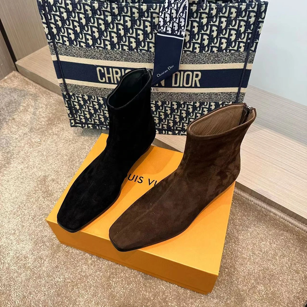 东东2023秋冬新款时尚百搭平底粗跟方头欧洲站后拉链瘦瘦靴0107