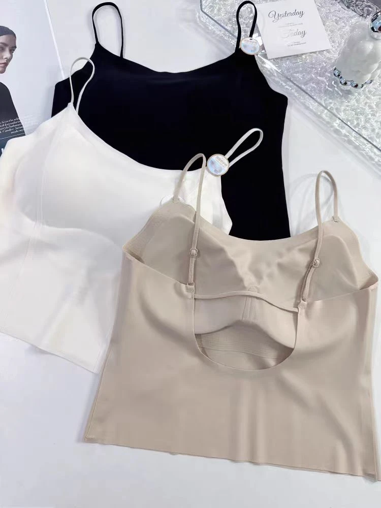 初二小姐时尚美衣全场福利