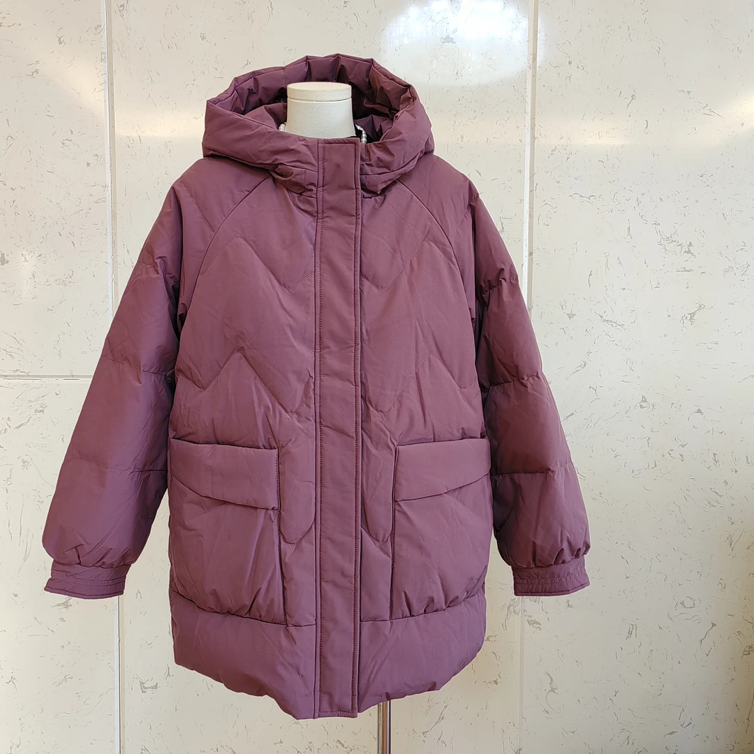 中年休闲波纹羽绒服