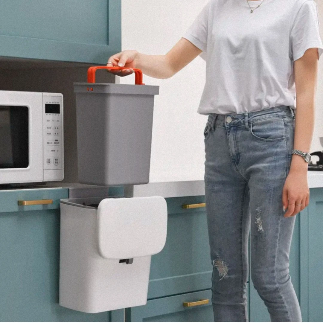 厨房垃圾桶壁挂式家用带盖悬挂多功能客厅大容量多功能卫生间大号