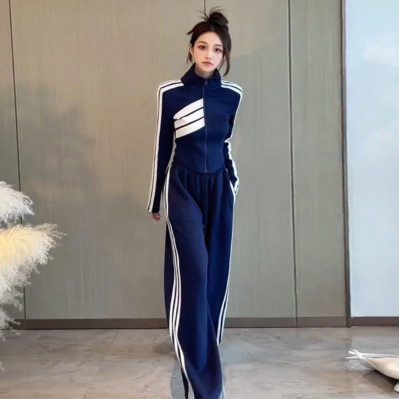 早秋装一整套短款修身美式立领卫衣女休闲宽松直筒阔腿裤子