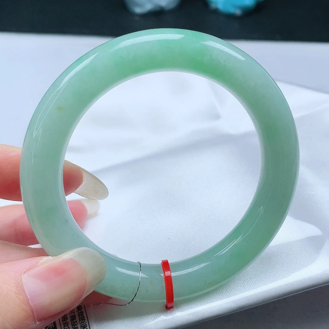 翡翠手镯未镶嵌55圆