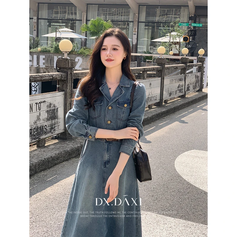 代大喜【随性牛仔】雅丹复古牛仔连衣裙女2024秋款单排扣腰带长裙
