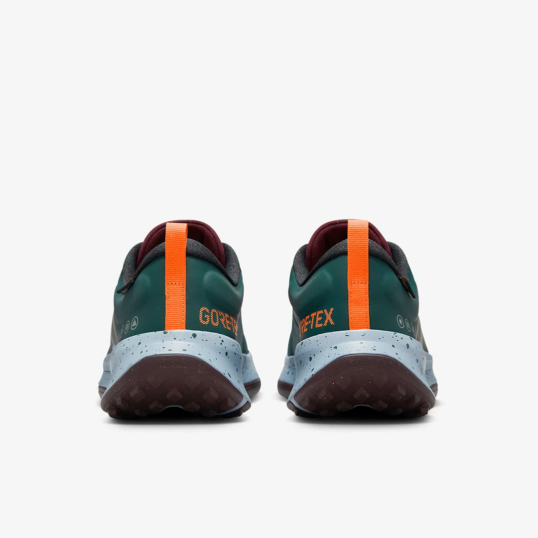 Nike/耐克正品2023新款男子耐磨缓震低帮跑步鞋FB2067-300