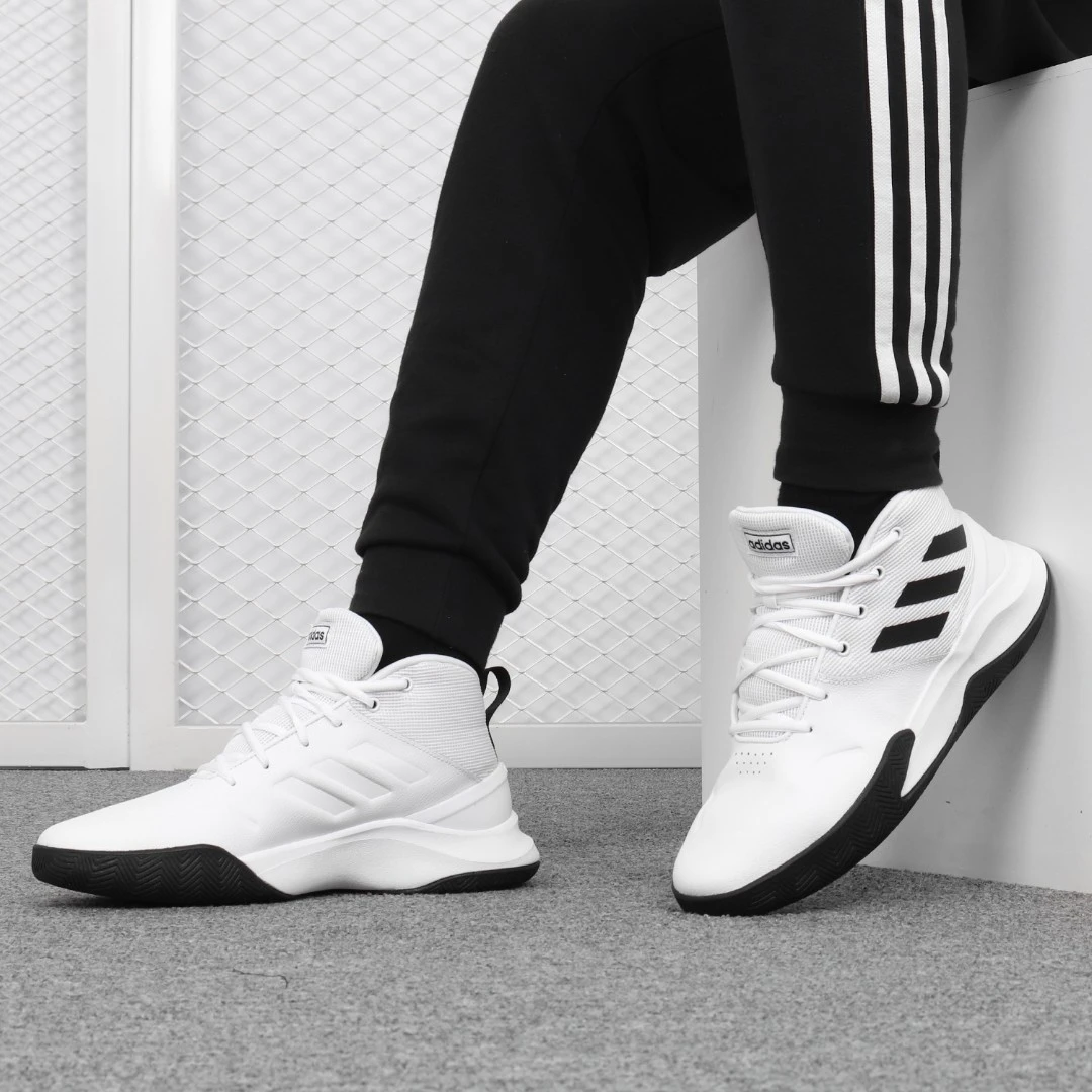Adidas/阿迪达斯正品男鞋中帮缓震耐磨场上篮球运动鞋EE9631