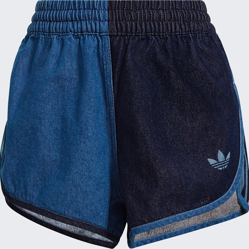 Adidas/阿迪达斯正品2021春季新款女款三叶草休闲运动短裤GM5374