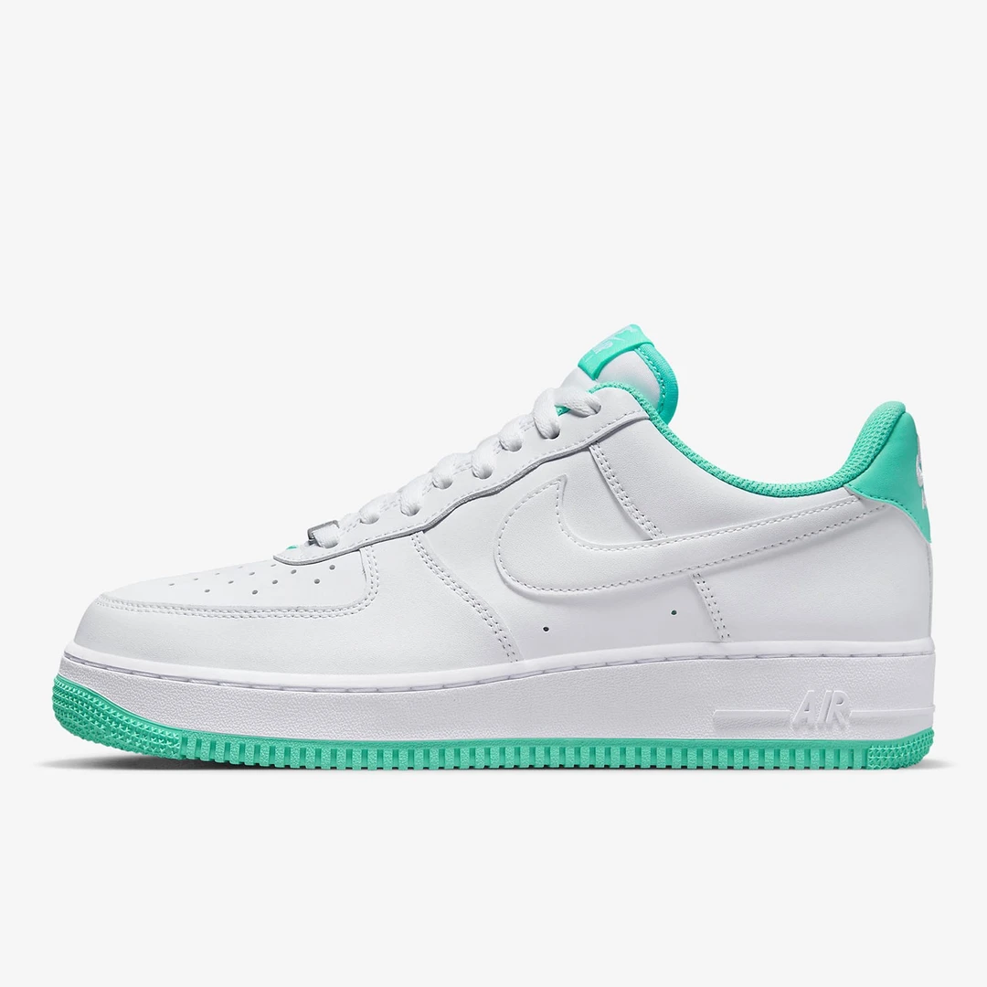 Nike/耐克官方正品AIR FORCE 1 '07男鞋轻便运动板鞋DH7561-107