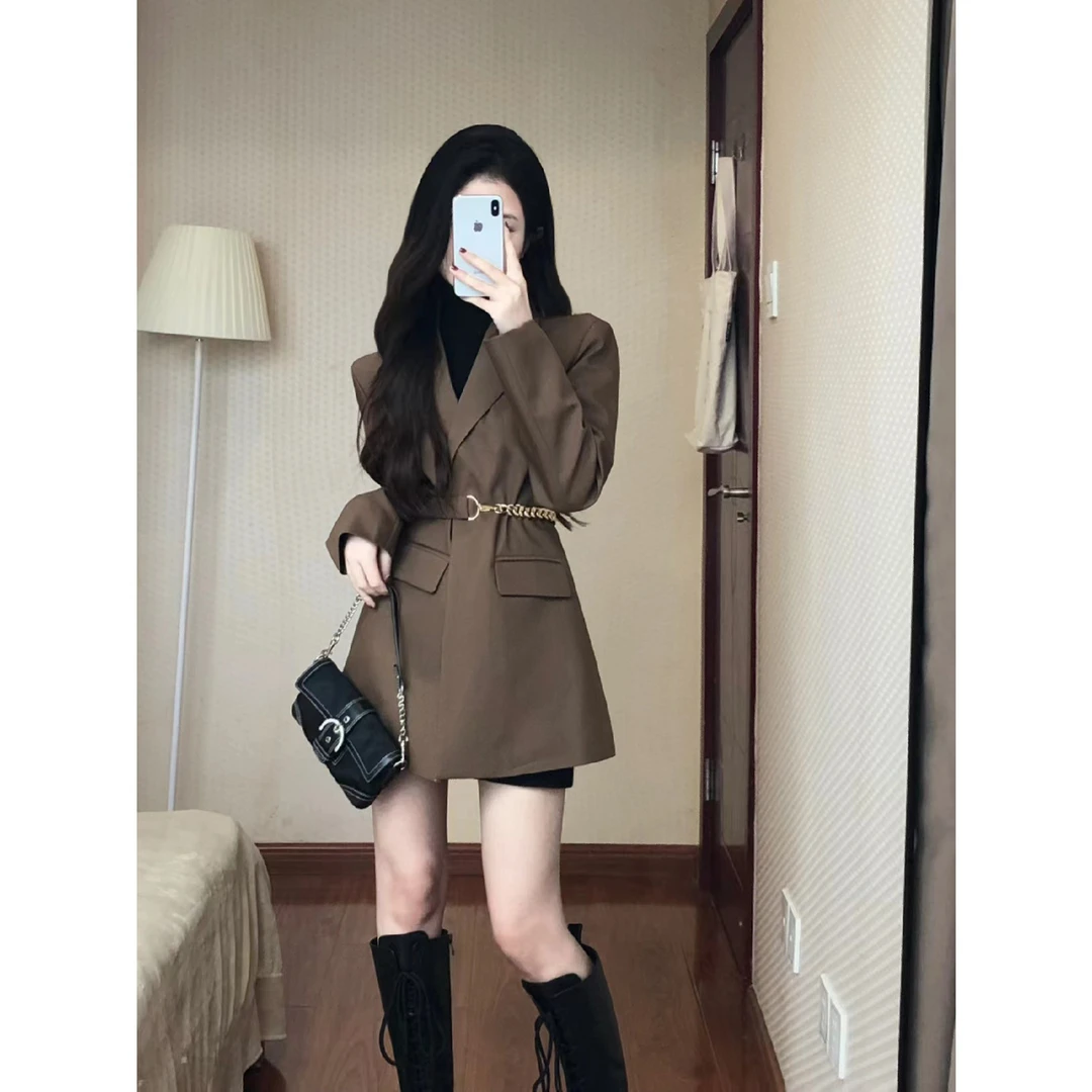 咖啡色西装外套女春秋新款小个子高级设计感时尚百搭气质显瘦西服