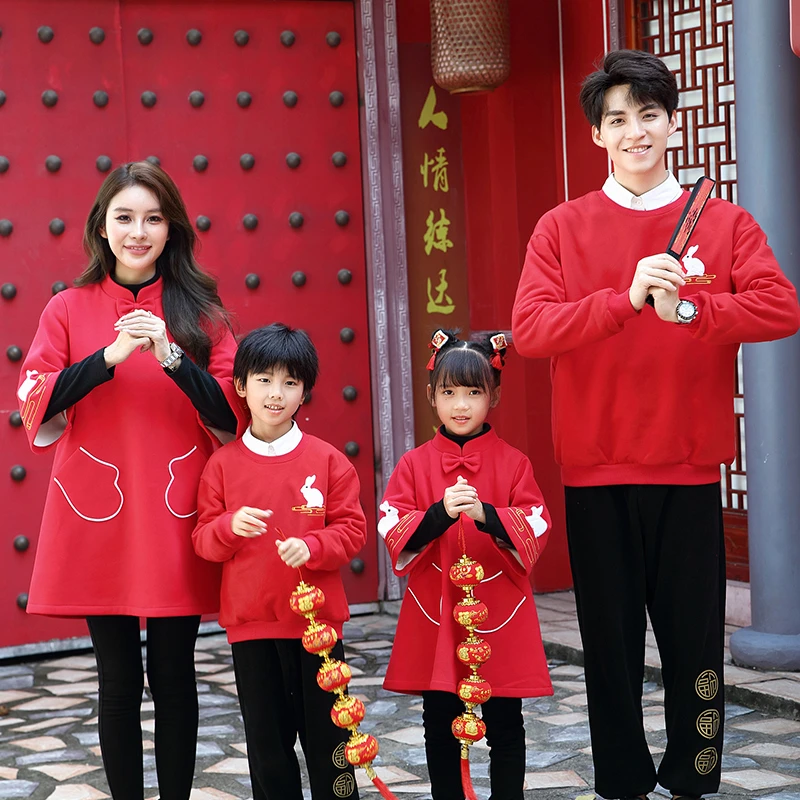 圣诞亲子装秋冬一家三口2023新款潮加绒母女兔子拜年过新年服外套