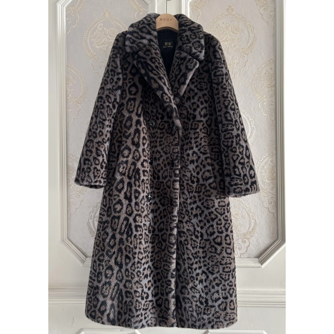 海宁冬季新款灰色西装领双排扣高贵轻奢大衣