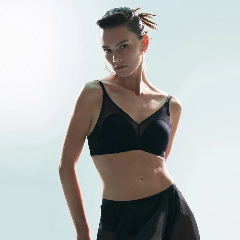 AIMER/爱慕氧气贴贴舒适性感无痕轻薄透气无钢圈文胸AM179352