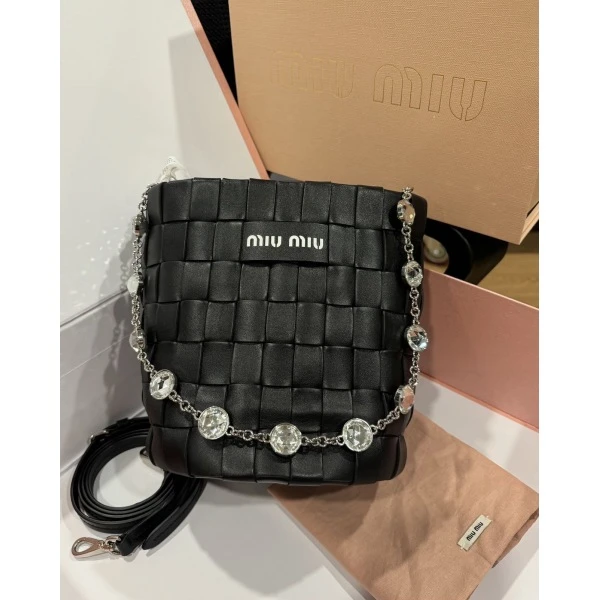 妃鱼/95新/谬谬/MiuMiu/单肩包/市场价23000