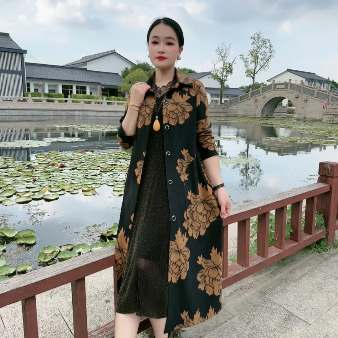 秋季时尚印花气质显瘦妈妈装中长款宽松洋气长袖风衣外套8376款