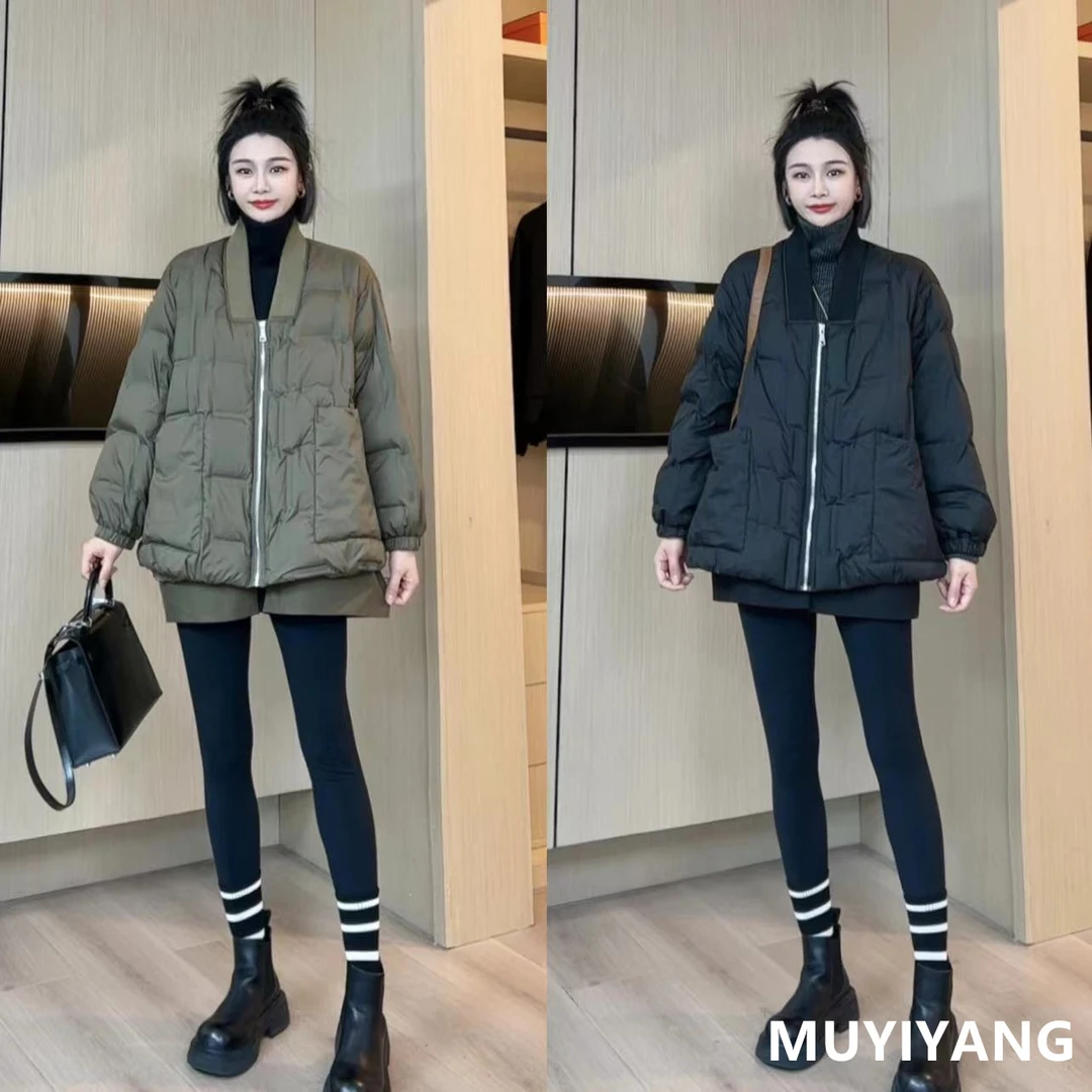 【木易杨】高品绗线工艺下摆拼接假两件羽绒服外套 衣长74 23-823#