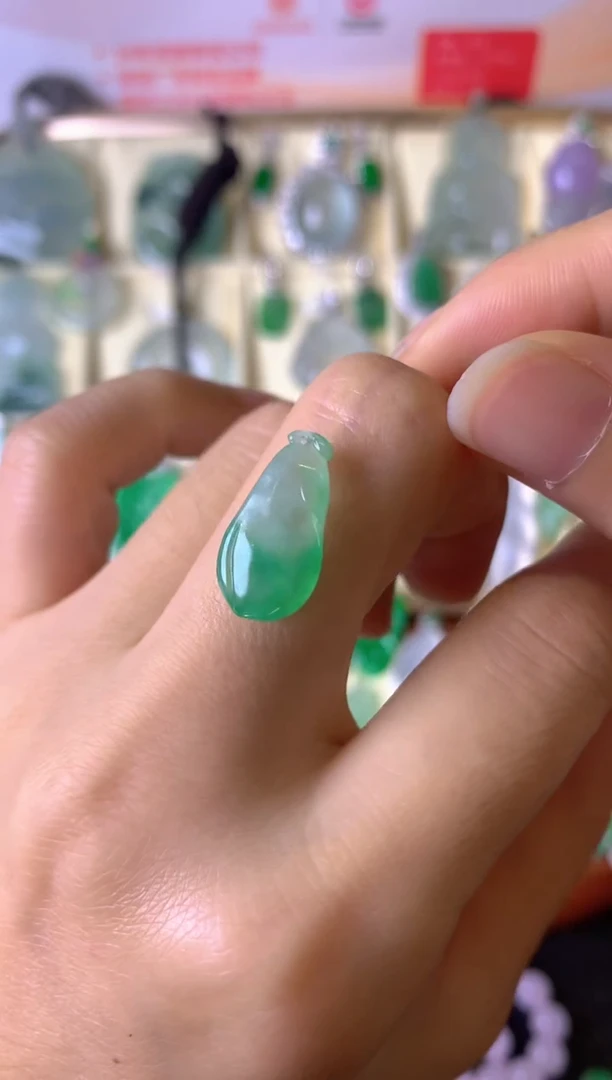 【闪购商品】定制翡翠未镶嵌毛货抛光