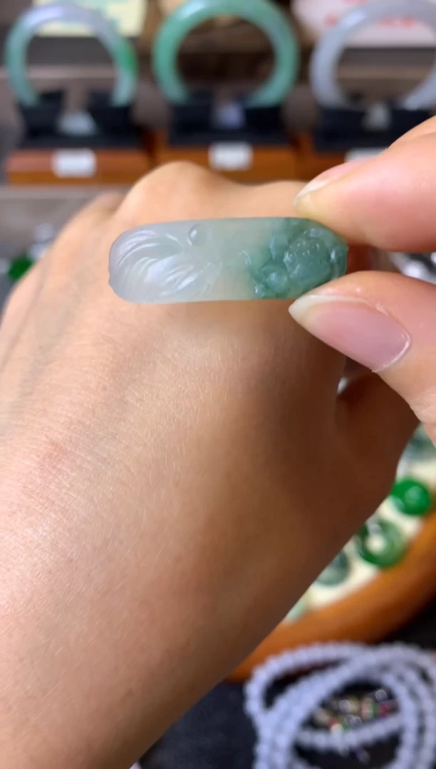 【闪购商品】定制翡翠未镶嵌毛货抛光