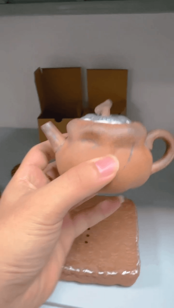 【闪购商品】粗陶柿子壶（鎏银）壶