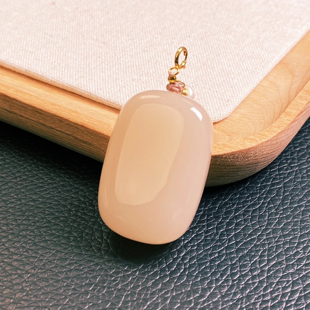 正宗新疆野牛沟藕粉无事牌吊坠项链挂坠天然上等玉石配饰玉牌