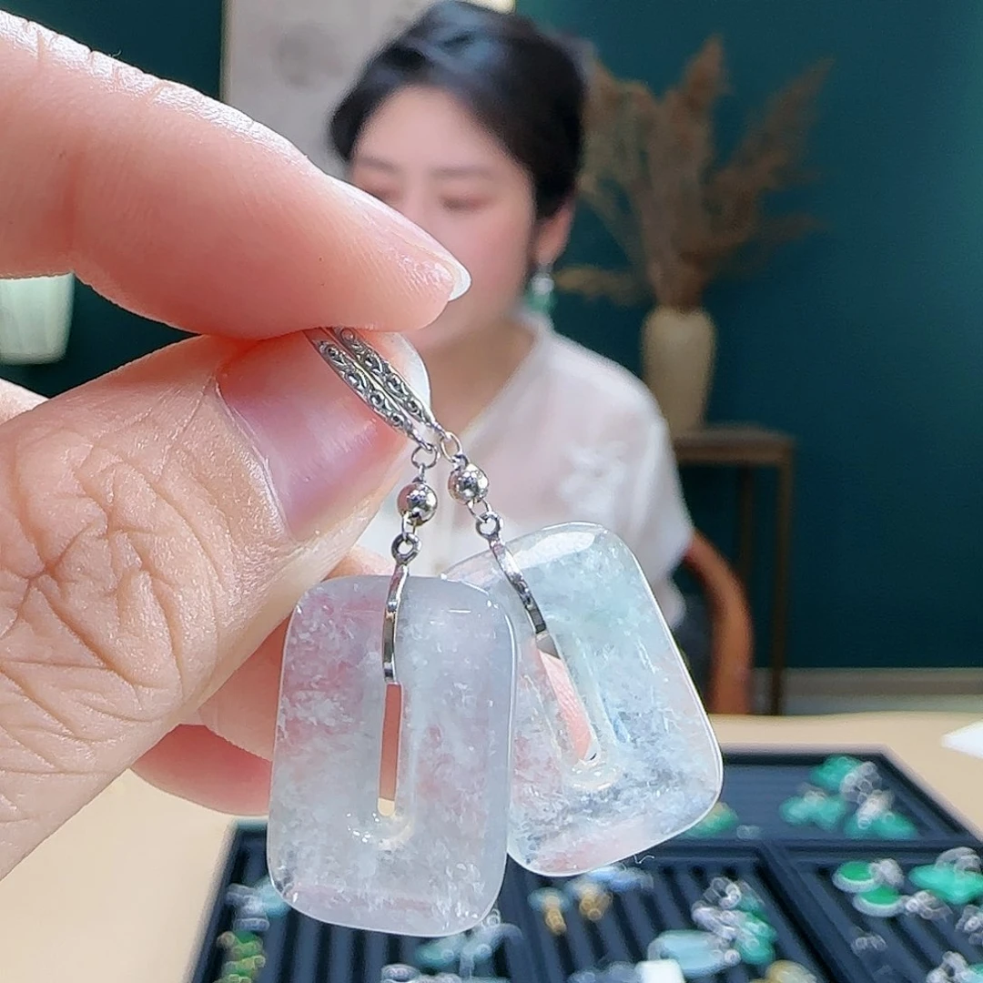 翡翠耳饰18K金镶嵌耳饰