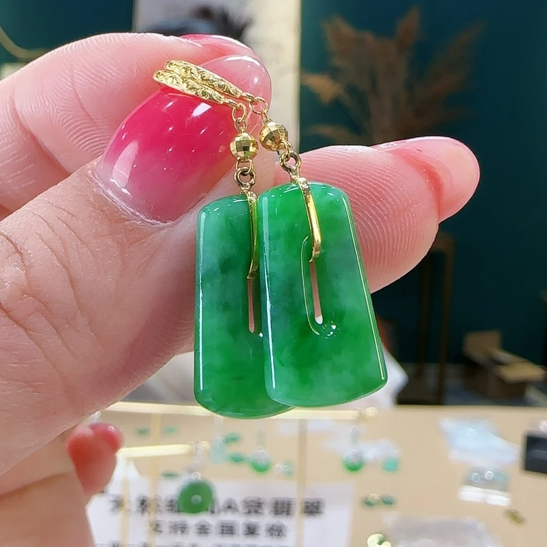 翡翠耳饰18K金镶嵌耳饰