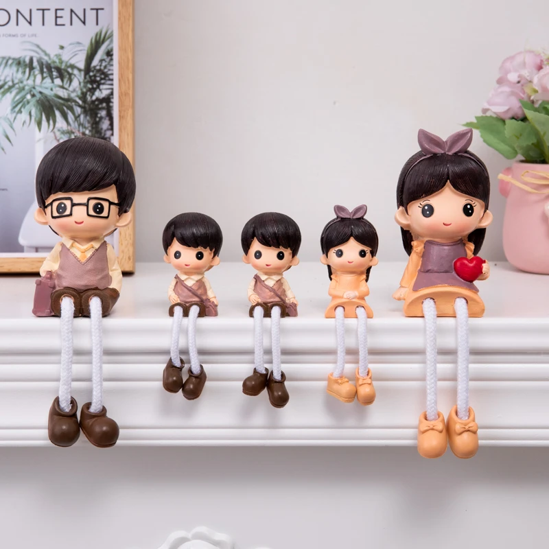客厅卧室玄关可爱娃娃一家装饰小摆件儿童房男女孩桌面玩偶小礼物