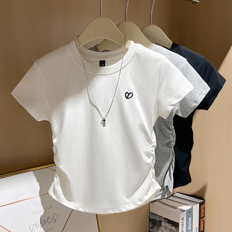 爱心刺绣圆领短袖T恤女夏季新款甜辣修身显瘦设计感褶皱短款上衣