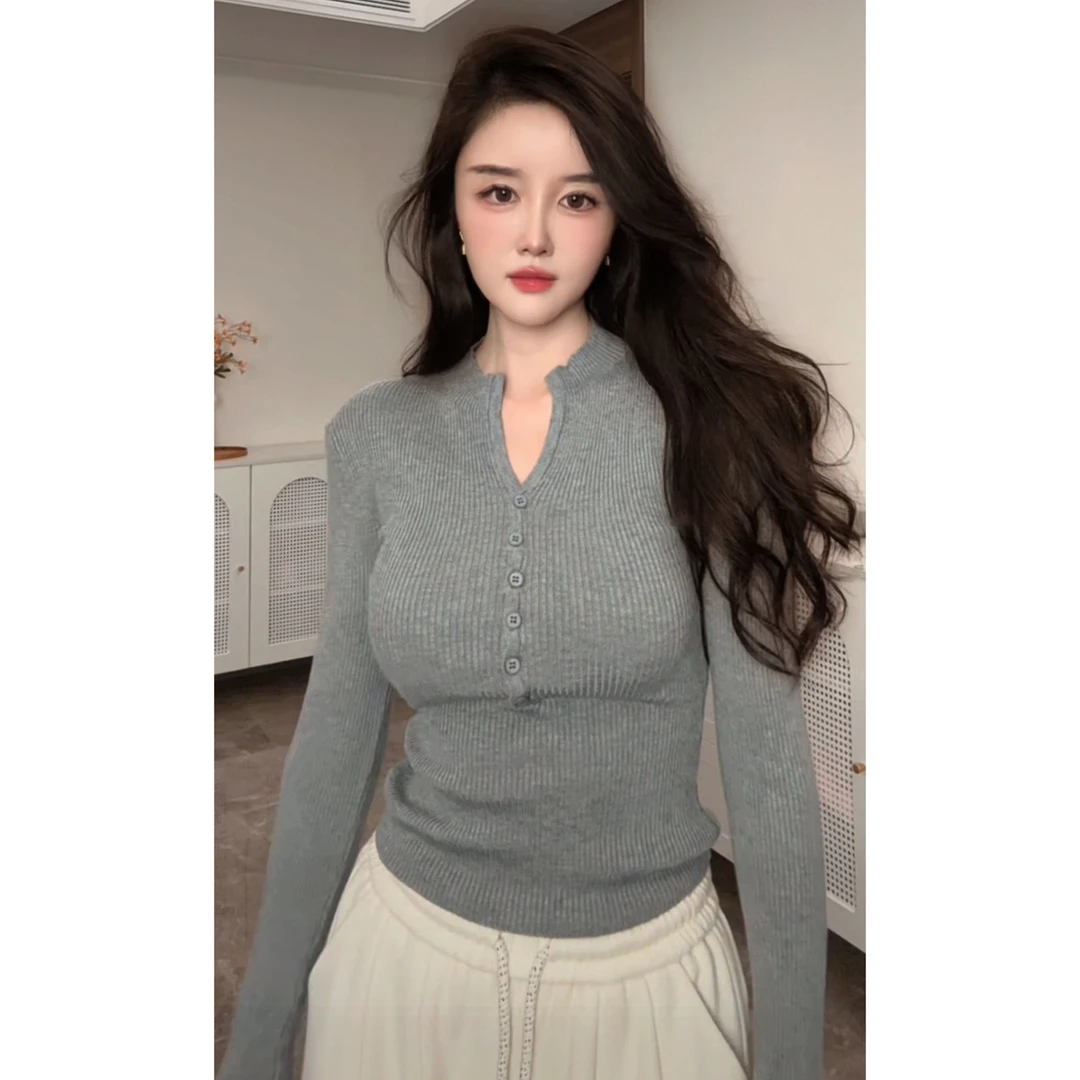 V领收腰针织毛衣女显瘦修身垫肩打底内搭上衣