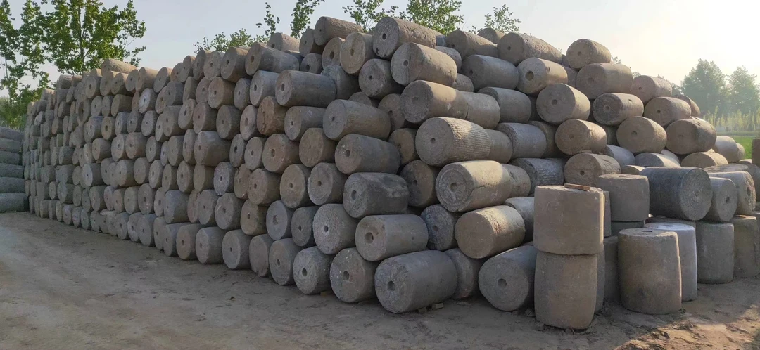 不含运费大量处理老青石磙直径30到40左右长60公分左右量大从优