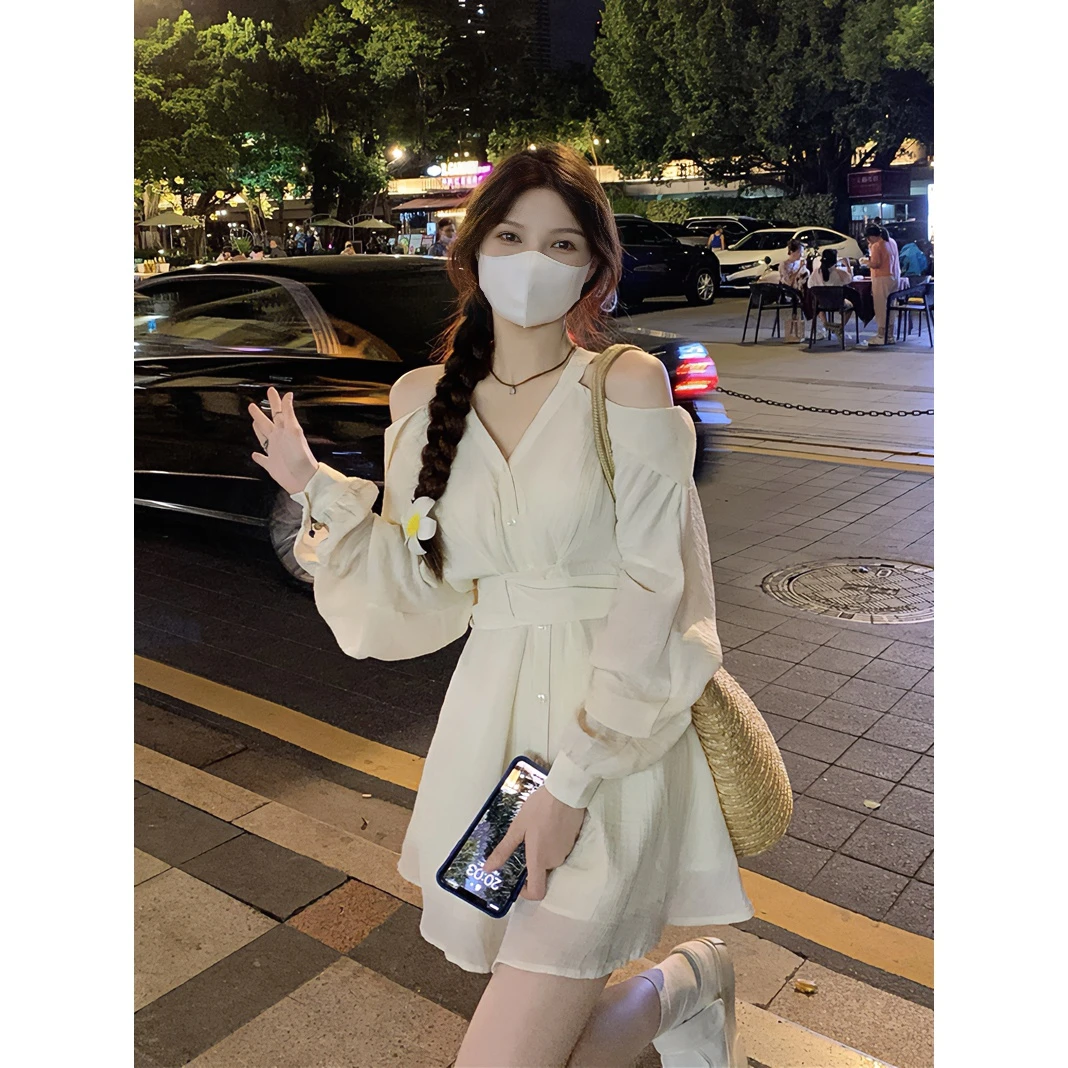 奶系温柔风挂脖式绑带连衣裙短裤套装女秋季新款收腰露肩A字短裙