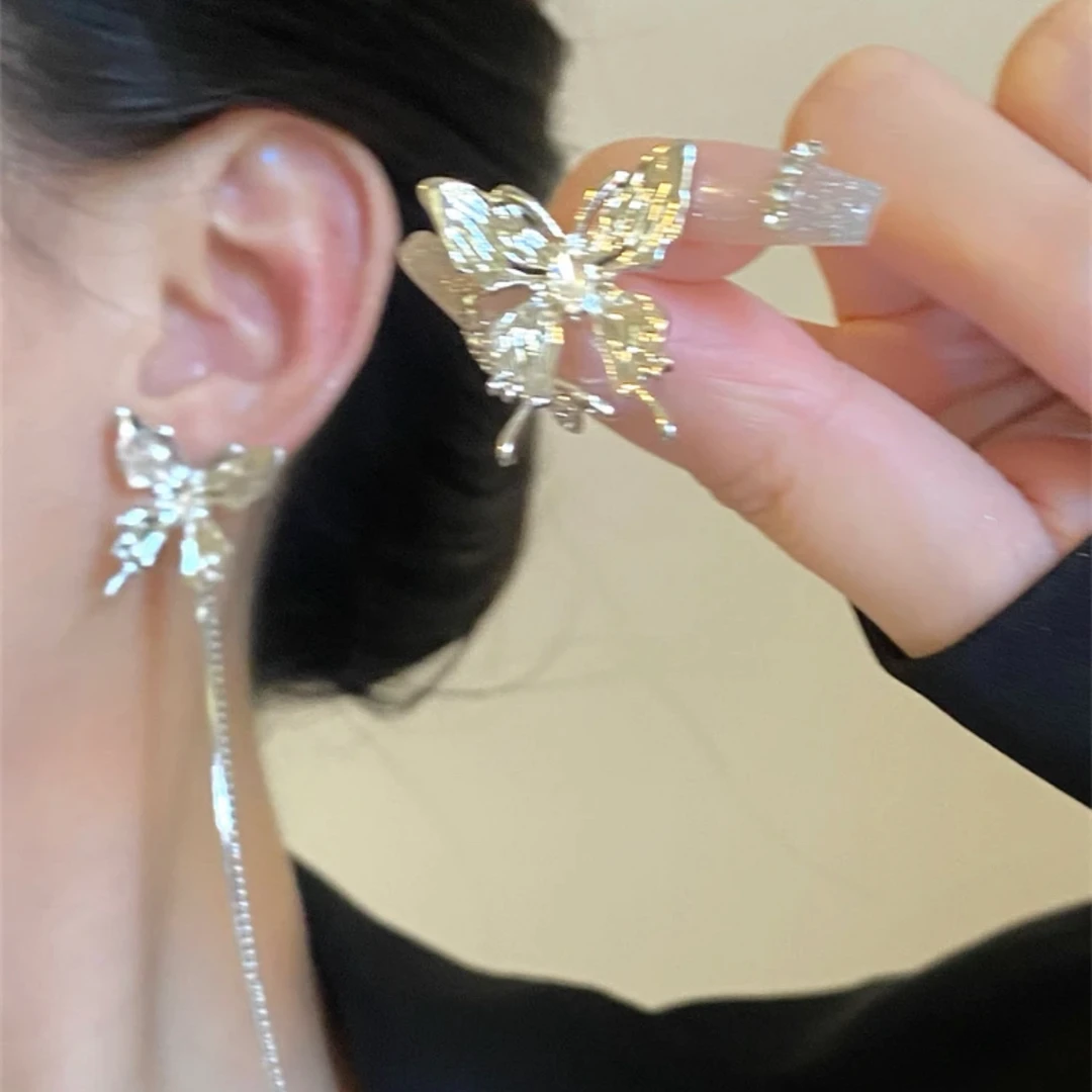 合金耳饰 不对称蝴蝶耳环女轻奢高级感气质流苏耳钉新款冷淡风