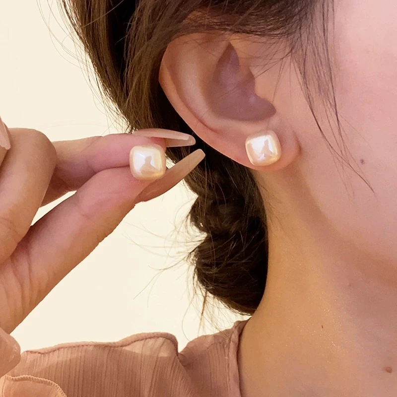 合金亚克力耳饰 方形耳钉女小巧精致时尚轻奢高级感气质大气耳饰