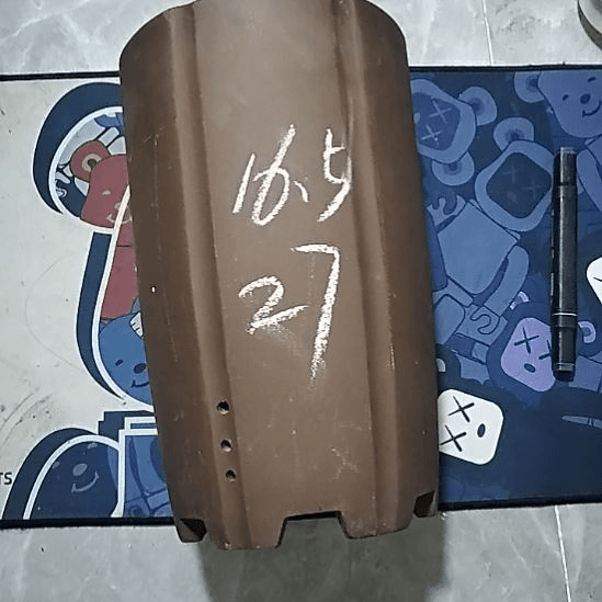 紫砂20CM（含）-50CM（不含）抽角六方一个微瑕