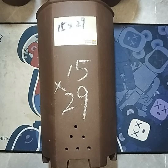 紫砂20CM（含）-50CM（不含）高六方带口沿一个微瑕