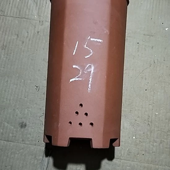 紫砂20CM（含）-50CM（不含）红泥高六方带口沿一个微瑕