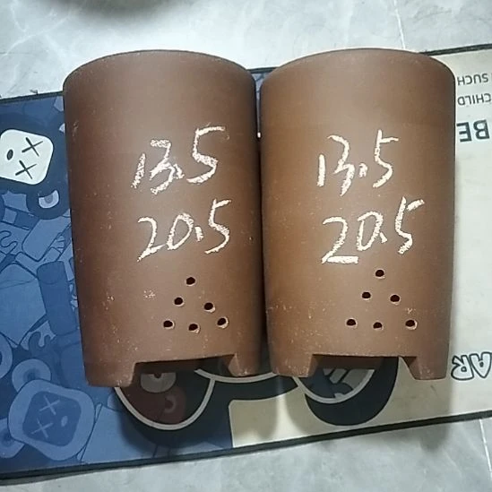 紫砂20CM（含）-50CM（不含）大笔筒两个微瑕
