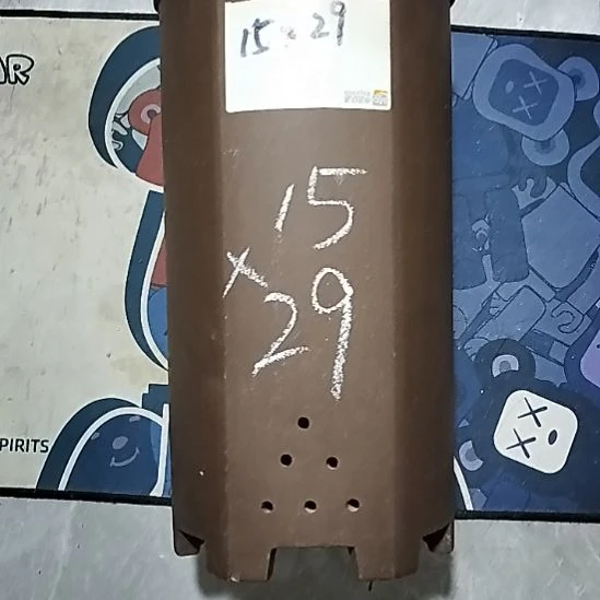 紫砂20CM（含）-50CM（不含）高六方带口沿一个微瑕